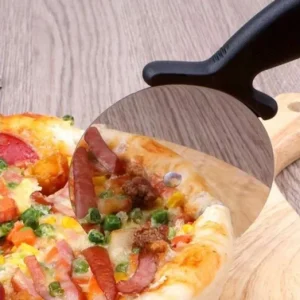 Pizzaszeletelő (színválasztás) Szuper akció