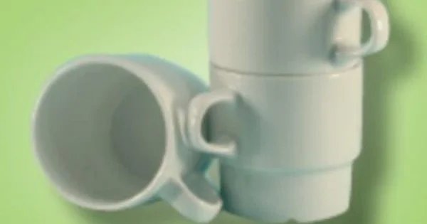 Végkiárusítás Menza porcelán bögre 0,35 L