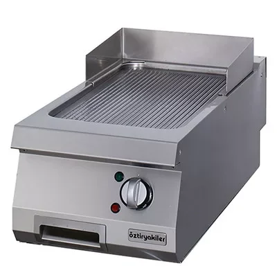 Akciós ár Özti - Rostlap elektromos bordázott 4,5 kW - OGE 4070 N