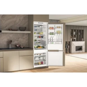 Bestseller Whirlpool WHSP70T241P beépíthető kombinált hűtő, XL hűtőtér/ XL fagyasztótér, E energiaosztály, 6. Érzék, Total No Frost